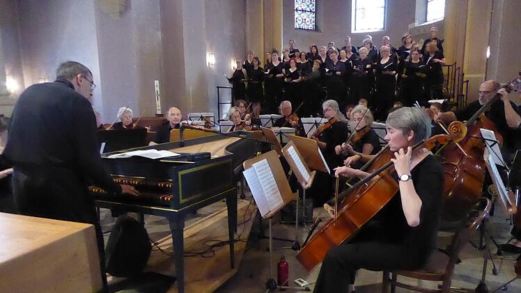 Staunenswerte Kirchenmusik an einem sonnendurchfluteten Sommermorgen: Georg Philipp Telemanns "Donner-Ode" für Soli, Chor und Orchester in der Erlöserkirche.Gerhild Ahnert