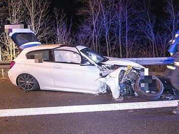Zwei Verletzte nach Unfall auf A70