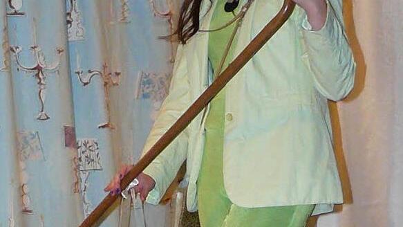 Kleine Modenschau mit Außergewöhnlichem aus der Kleiderkiste