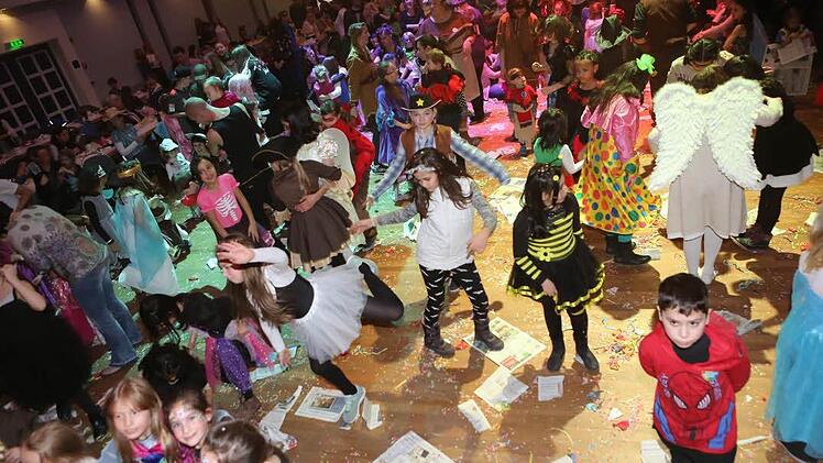 Impressionen vom Kulmbacher Kinderfasching in der Dr.-Stammberger-Halle Foto: Barbara Herbst