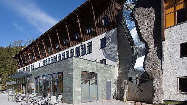 Coburg: Pflegekr&auml;fte tanken Energie im Heilstollen - Studierende untersuchen Wirkungen der Therapie