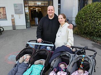 Familie erwartet zum dritten Mal Zwillinge