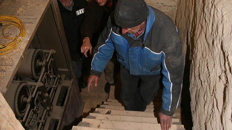 Auch Im Turm der Basilika hat sich viel getan: Treppen wurden verbreitert und wieder sicher gemacht.