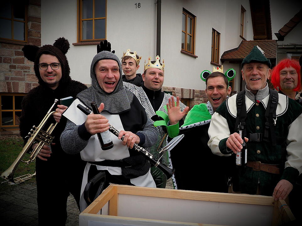 Beste Faschingslaune in Aura/Saale