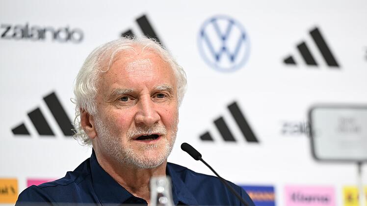 Fu&szlig;ball-Nationalmannschaft startet in die WM-Vorbereitung