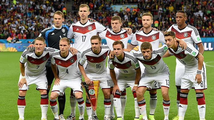 Richtige Wahl? Diese elf Spieler schickte Jogi Löw im Viertelfinale gegen Algerien aufs Feld.  Foto: dpa