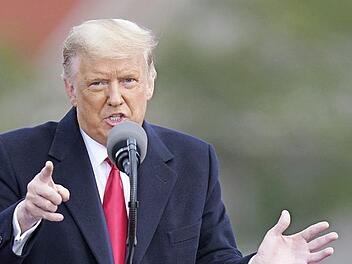 Donald Trump trat 2016 seine Präsidentschaft mit vollmundigen Versprechungen an.  Foto: Evan Vucci, dpa