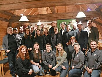 Die neue F&uuml;hrungsriege der Hofheimer Spielleute.