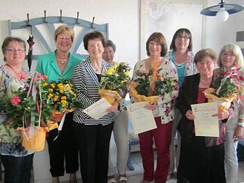 Einige Frauen wurden für langjährige Mitgliedschaft ausgezeichnet. Foto: privat