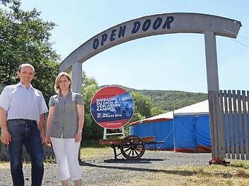 Das diesjährige Missio-Camp öffnet am Freitag, 29. Juli, seine Pforten. Stefan und Anke Schroth freuen sich auf viele Besucher.  Foto: Marion Eckert