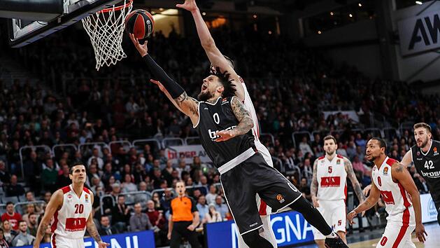 Daniel Hackett (hier beim Korbleger) ging gegen seinen Ex-Klub mit hoher Intensit&auml;t zu Werke. Fotos: Daniel L&ouml;b