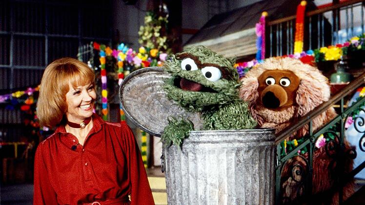 Von 1978 bis 1985 geh&ouml;rte Liselotte Pulver zur Stammbesetzung der Kindersendung "Sesamstra&szlig;e".