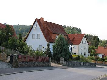 Hausbesitzer in den Münnerstädter Siedlungsgebieten, wie hier im Michelsgrund, konnten bisher keine kostenlose Beratung durch Architekten in Anspruch nehmen. Das hat sich jetzt geändert. Thomas Malz