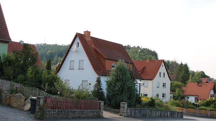 Hausbesitzer in den Münnerstädter Siedlungsgebieten, wie hier im Michelsgrund, konnten bisher keine kostenlose Beratung durch Architekten in Anspruch nehmen. Das hat sich jetzt geändert. Thomas Malz