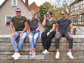 Kitzingen: Fränkisches Modelabel startet durch - "Keine Schnaps-, sondern eine Wein-Idee" Kitzingen: Fränkisches Modelabel startet durch - "Keine Schnaps-, sondern eine Wein-Idee"