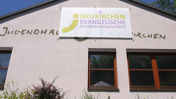 Die Jugendbildungsstätte Neukirchen soll saniert werden und der Landkreis will sich an den Kosten beteiligen. CT-Archiv/Berthold Köhler