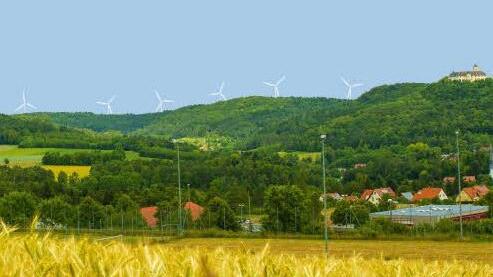 Die Kulisse wird es so nicht geben. Aber trotz des Bürgerentscheids könnten sich bei Brunn bald vier Windräder drehen.