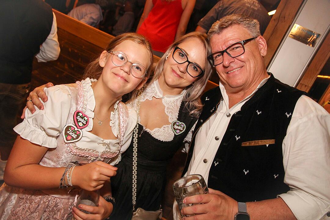 Frontal Party Pur feierte ihre Premiere bei der Bierwoche.
