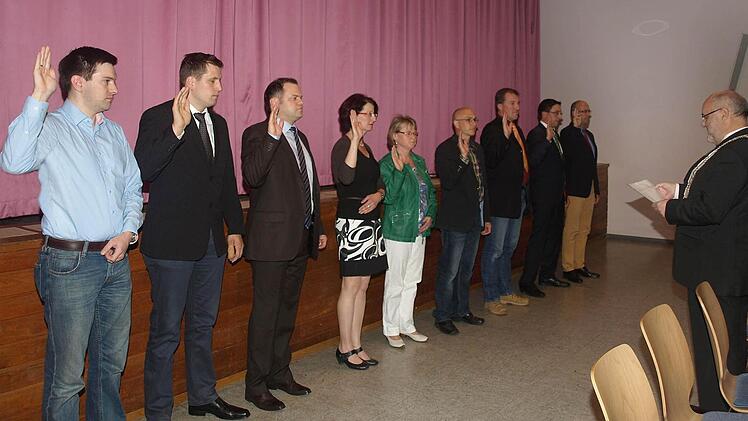 Vereidigung der neuen Gemeinderäte in Oerlenbach.