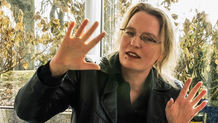 "Schlafen Fische?" - Birgit Eckenweber inszeniert Jens Raschkes Kinderstück im Naturkundemuseuum Coburg. Foto: Jochen Berger