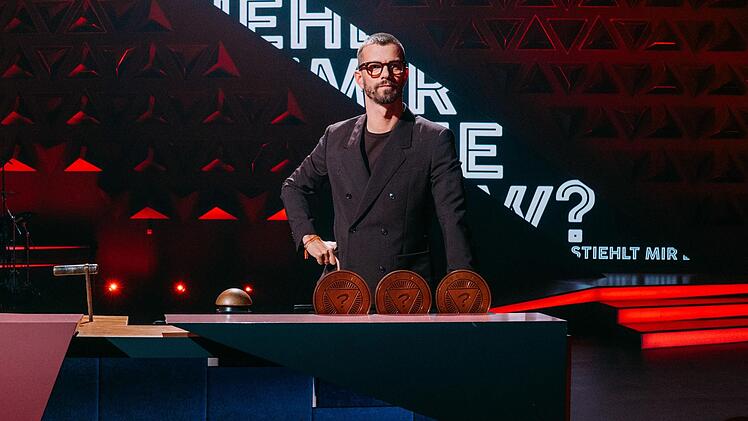 Anf&auml;nglich wollte Joko Winterscheidt ein gro&szlig;es Herz zeigen, als seine Showreihe ein Herz f&uuml;r R&uuml;ckkehrer zeigte: Ein Wildcard-Kandidat durfte noch einmal antreten. Nach und nach wurde dem ProSieben-Entertainer aber klar, was f&uuml;r ein Risiko er da eingegangen war.