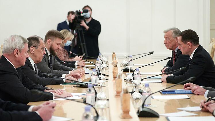 Russlands Au&szlig;enminister Lawrow empf&auml;ngt Mitglieder der AfD