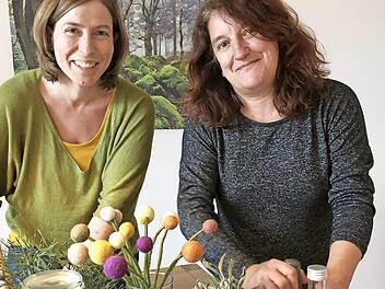 Die Referentinnen Pia Hausd&ouml;rfer (links) und Iris Zehe freuen sich auf die Veranstaltungsreihe &bdquo;Im Rhythmus der Natur&ldquo;.