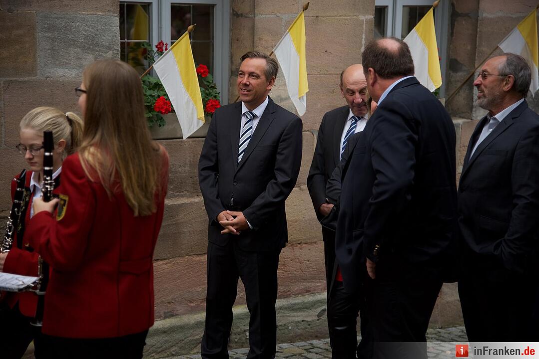 Nach einjähriger Kirchensanierung: Hannberg feiert die Wiedereröffnung der Wehrkirche der Pfarrei Geburt Mariens Hannberg