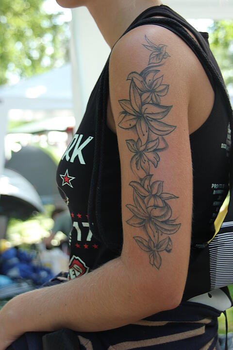 Zu einem Rockfestival gehören natürlich auch Tattoos