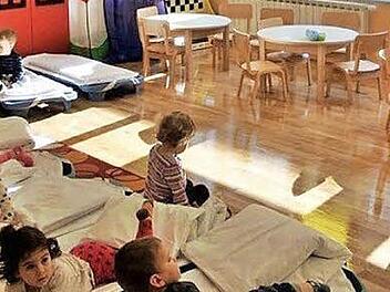 Der Kindergarten in Nova Gradiska ist bereits teilweise saniert. Trotzdem gibt es noch Bedarf, unter anderem an Turngeräten. Foto: privat