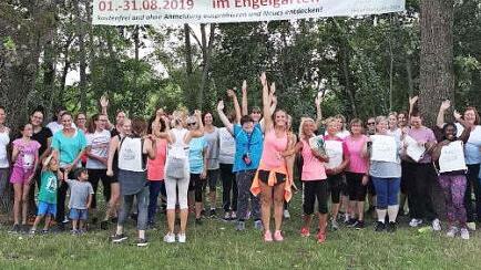 60 Teilnehmerinnen haben an der ersten Sport-Veranstaltung im Engelgarten teilgenommen. Foto: privat