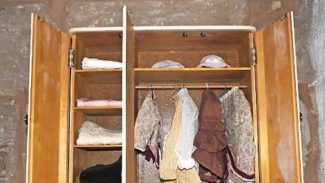 Einblick in die Puppengarderobe Fotos: Manfred Welker