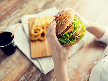 Burger, Fastfood, Ernährung, Kalorien, Dickmacher
