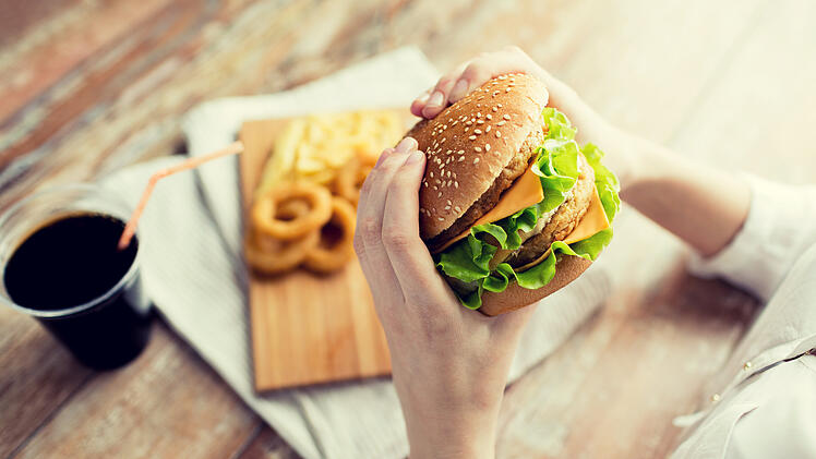Burger, Fastfood, Ernährung, Kalorien, Dickmacher