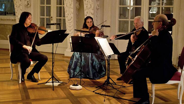 Das Novalis Quartett gastierte im barocken Riesensaal von Schloss Ehrenburg in Coburg. Foto: Jochen Berger