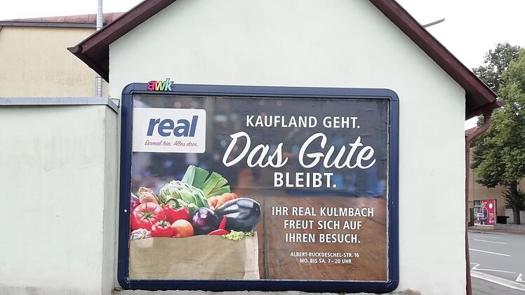 Ein Werbeplakat, das nach der Kaufland-Schließung im Einkaufszentrum Fritz im Sommer 2019 in Kulmbach zu sehen war. Foto: Archiv/Katrin Geyer