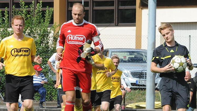 Entschlossen und fokussiert: Nach dem Erreichen der Relegation auf den letzten Drücker will der FC Thulba seine Aufstiegs-Chance nutzen. Muss zunächst den TSV Abtswind II ausschalten - und den Schiedsrichter vielleicht auf seine Seite ziehen. Foto: Hopf