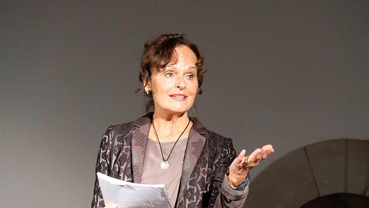 Moderatorin Dr. Ulrike Scheblein. Gerd Schaar