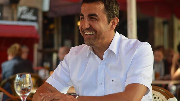 Als erster Kandidat mit türkischen Wurzeln hat Arif Tasdelen vor einem Jahr den Einzug in den Bayerischen Landtag geschafft.  Foto: Nikolas Pelke