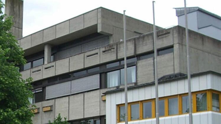 Die Sanieurung des Gymnasiums Fränkische Schweiz soll bis zum September weitgehend abgeschlossen sein.  Foto: Archiv