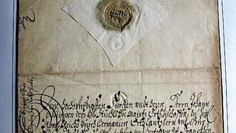 Botenpost von Ebern nach Würzburg aus dem Jahr 1660. Dieses Exemplar mit dem Eberner Siegel ist in der Sammlung von Rolf Feulner zu finden. Er hat es damals von einem Sammler für 120 Mark erworben.