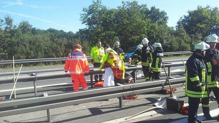 Auf der Autobahn war alles ernst.