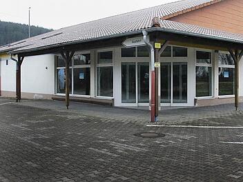 Im ehemaligen Edeka-Markt in Pressig entsteht ein Ärztezentrum. Foto: Corinna Igler