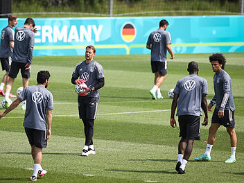 Uefa Verbietet Regenbogenfarben In Munchen Petition Erreicht Uber 160 000 Unterschriften