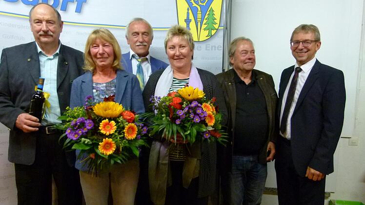 Sonderehrung Ehrenamtlicher (von links): Rudi Walter, Regina Lützelberger, Werner Hanke, Sabine Bretschneider, Klaus Schmidt, Wolfgang Bauersachs  Foto: Lothar Weidner