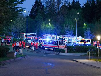 Pegnitz: Nach mysteriösem Gasaustritt an Sana-Klinik - BRK erklärt Ursache von Großeinsatz