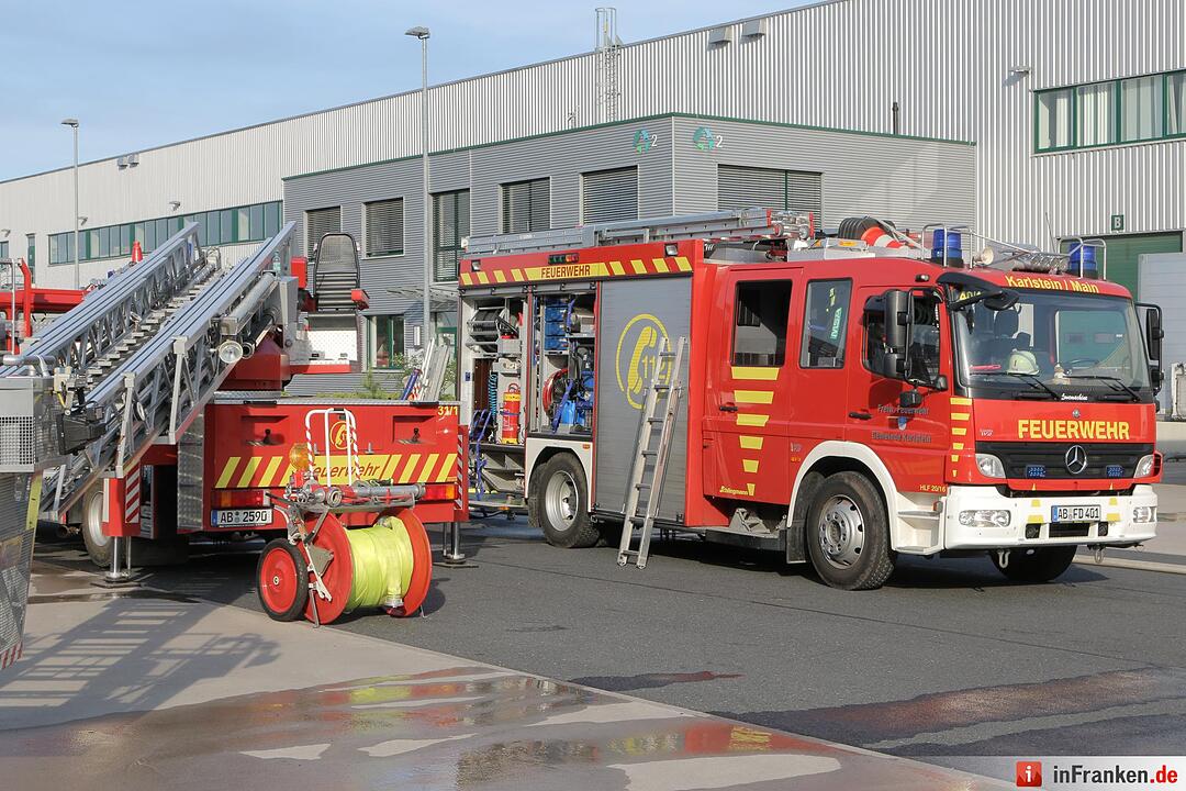 Feuer in Industriebetrieb in Alzenau – Schaulustige behindern Feuerwehr
