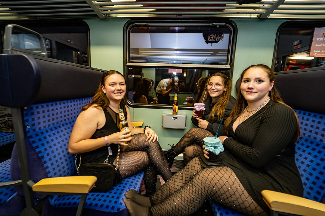 Die beste Party im Zug!