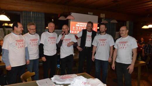 Es gab weiße T-Shirts für alle Befürworter und Teilnehmer der Veranstaltung.Foto: privat