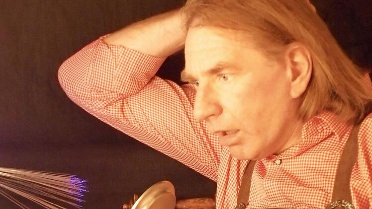 Rainer Dohlus verzweifelt an der "Dadenleidung". Foto: privat